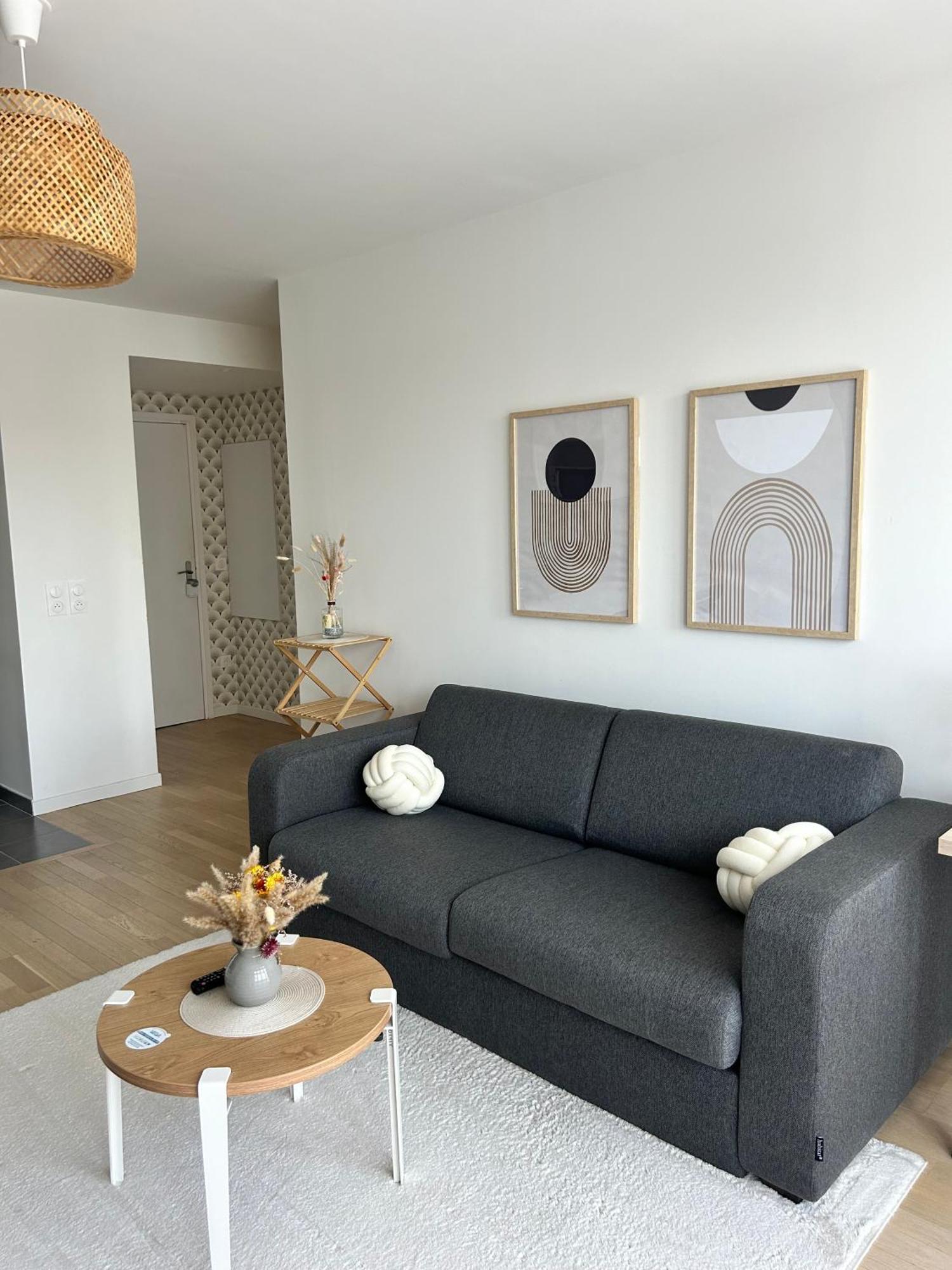 Elegant Appartement Minimaliste Entre Paris Et Disney Noisy-le-Grand Exterior photo